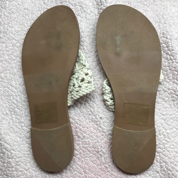 🎉SOLD🎉Billabong sandals - Picture 2 of 2